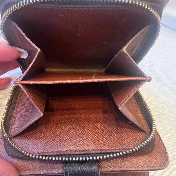 LV Monogram Wallet - Picture 7 of 15